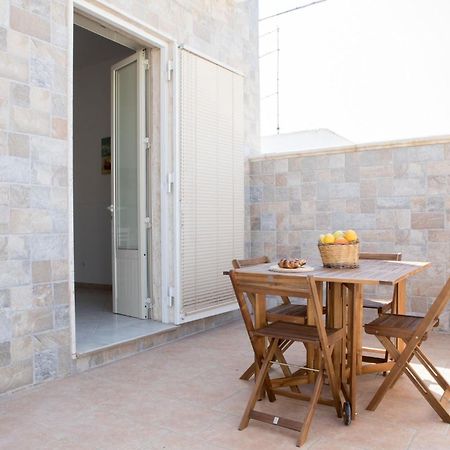 Elisena Apartment Torre Lapillo Exterior photo
