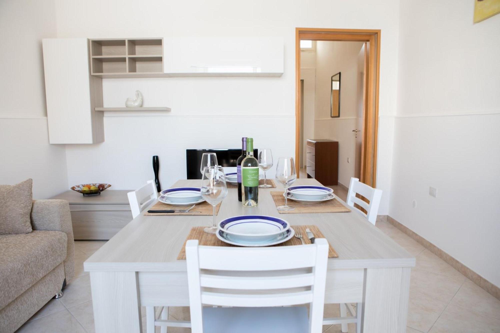 Elisena Apartment Torre Lapillo Exterior photo